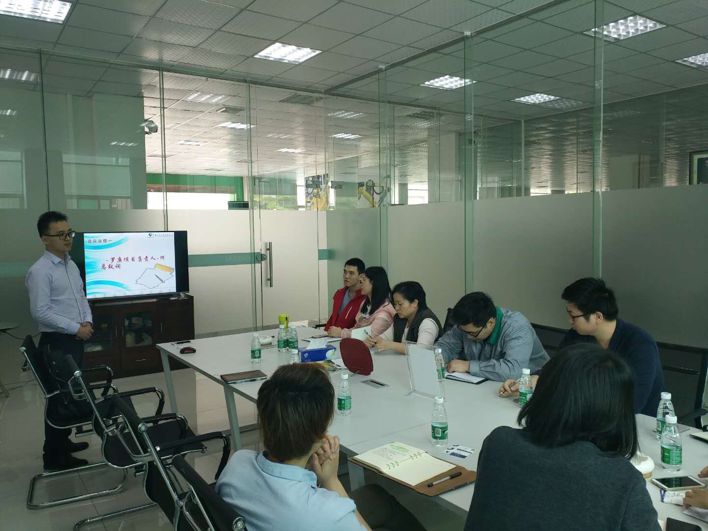 祝贺罗庚机器人签约顺景彩神(中国)